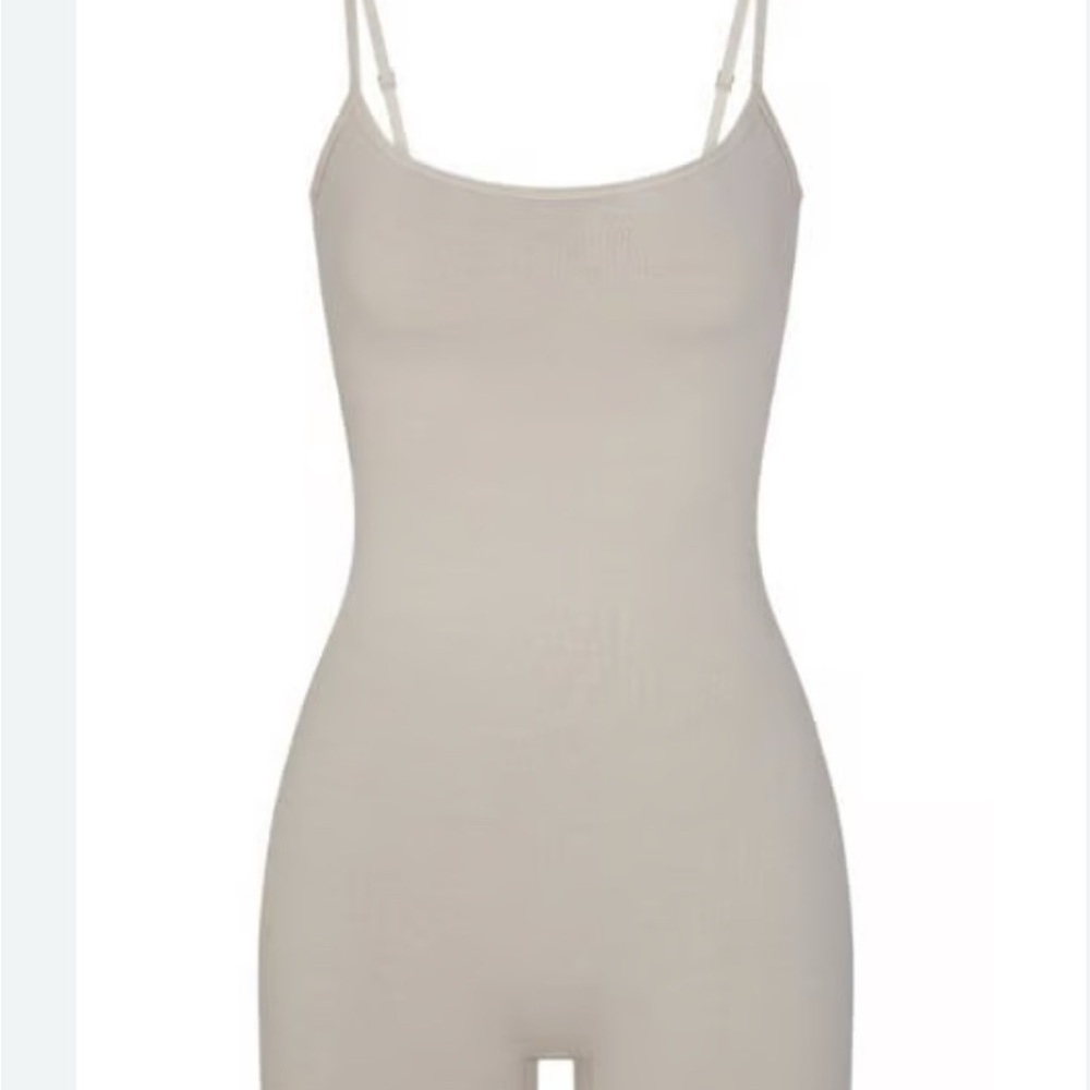 Skims spaghetti, strap, onesie, outdoor collection Bodysuit XL